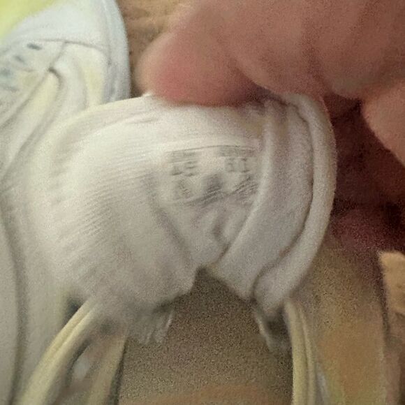 VANS Old Skool White With Yellow Spots,men 4.5 Women 6 - Picture 6 of 7